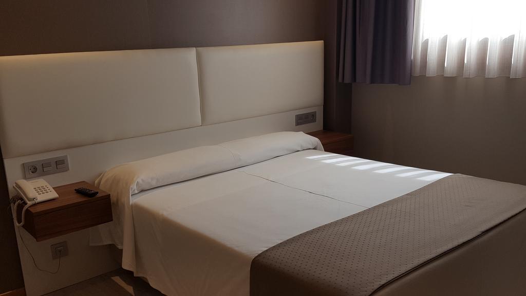 Hotel La Posada De Roces Gijón Zewnętrze zdjęcie