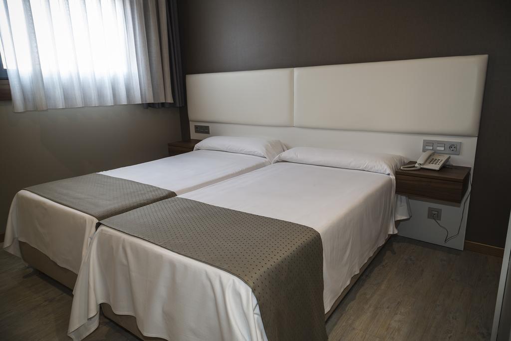 Hotel La Posada De Roces Gijón Zewnętrze zdjęcie